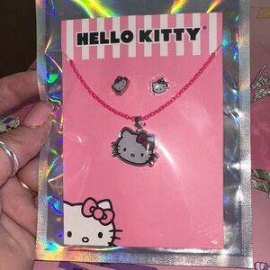 BNWT Hello Kitty Pink Bundle & I always throw in freebies!